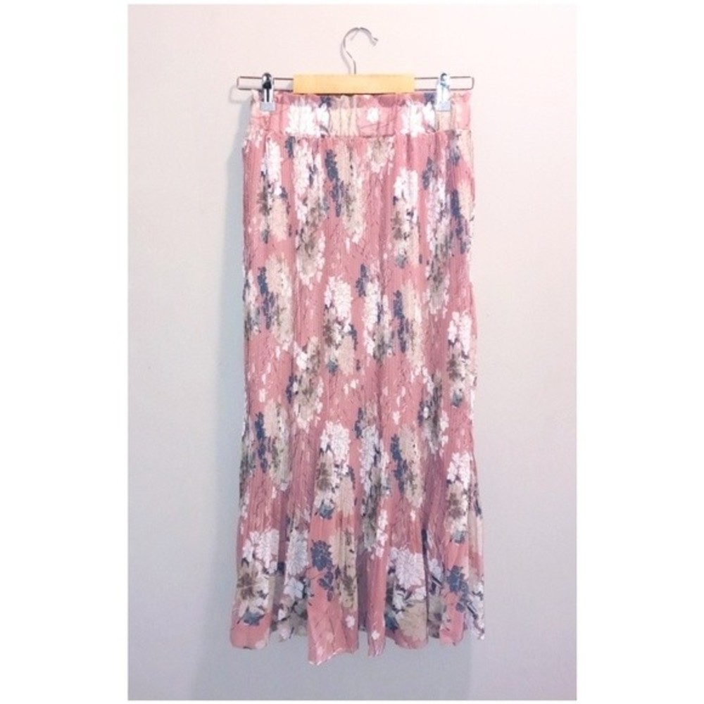 Simplee Apparel Paper Bag Waist Pleated Flowy Skirt - Picture 7 of 9